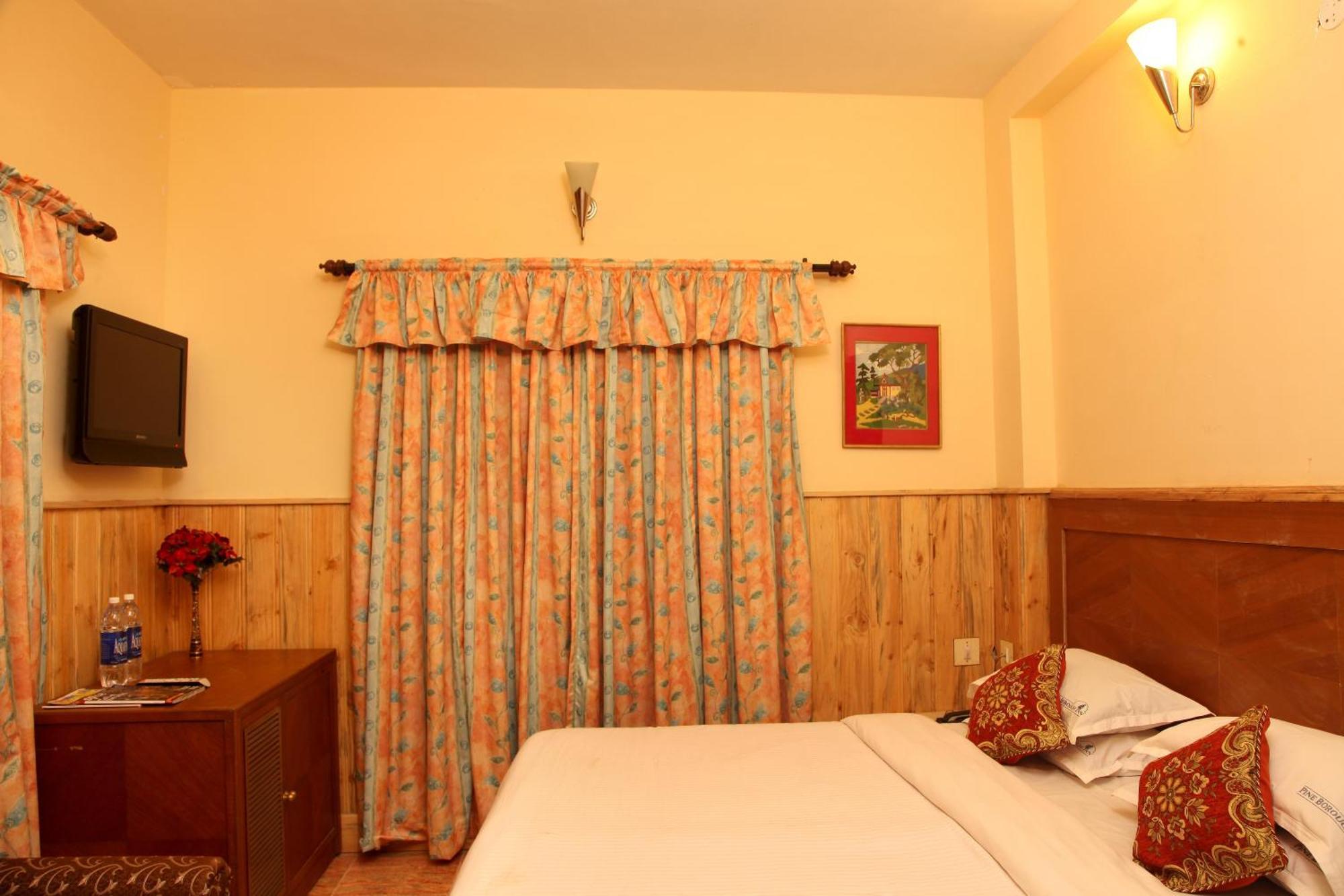 Pine Borough Inn コダイカナル エクステリア 写真