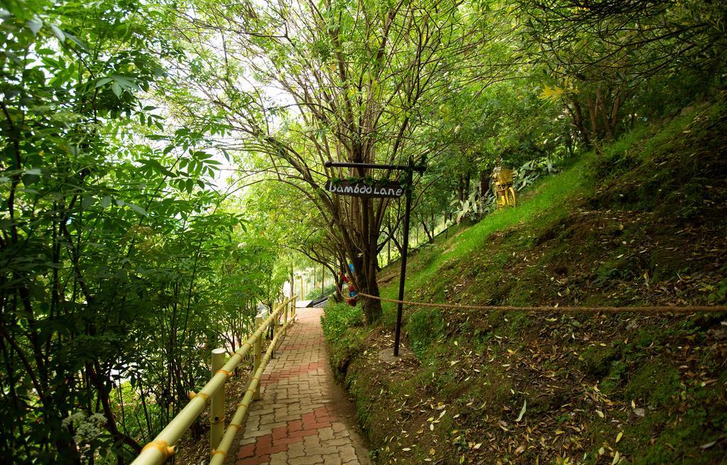 Pine Borough Inn コダイカナル エクステリア 写真